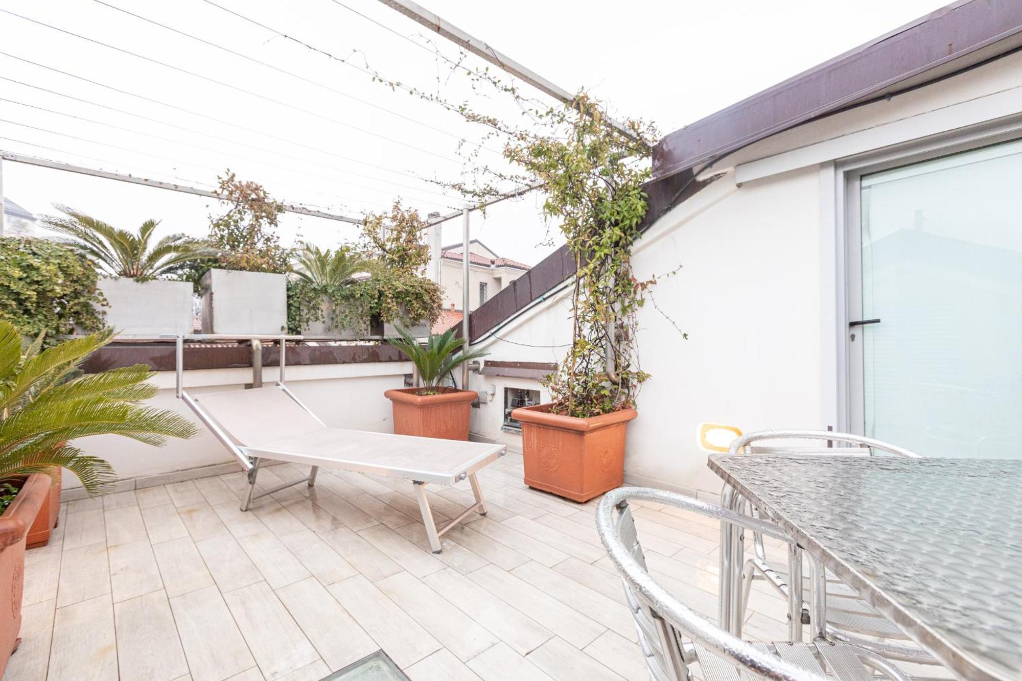 Monte Napoleone Split-Level Terrace Apartment - Top Collection Milánó Kültér fotó